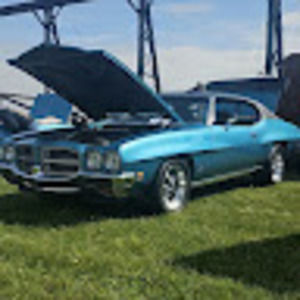 Meet your Posher, Thomas